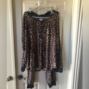 Secret treasures Leopard Print Pajama Set